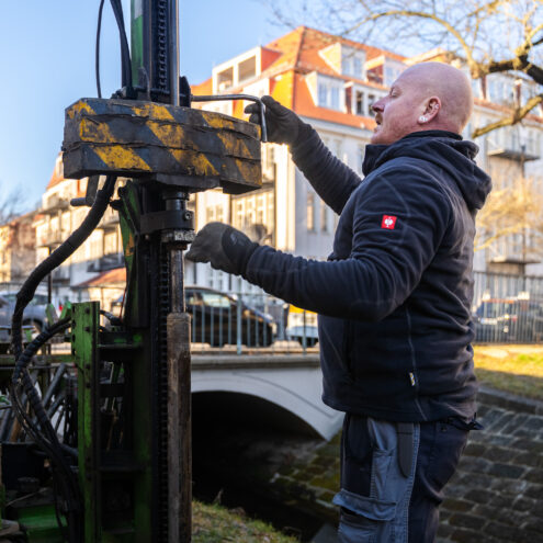 Tilt_Raupe_1- 12.03.25 - 3